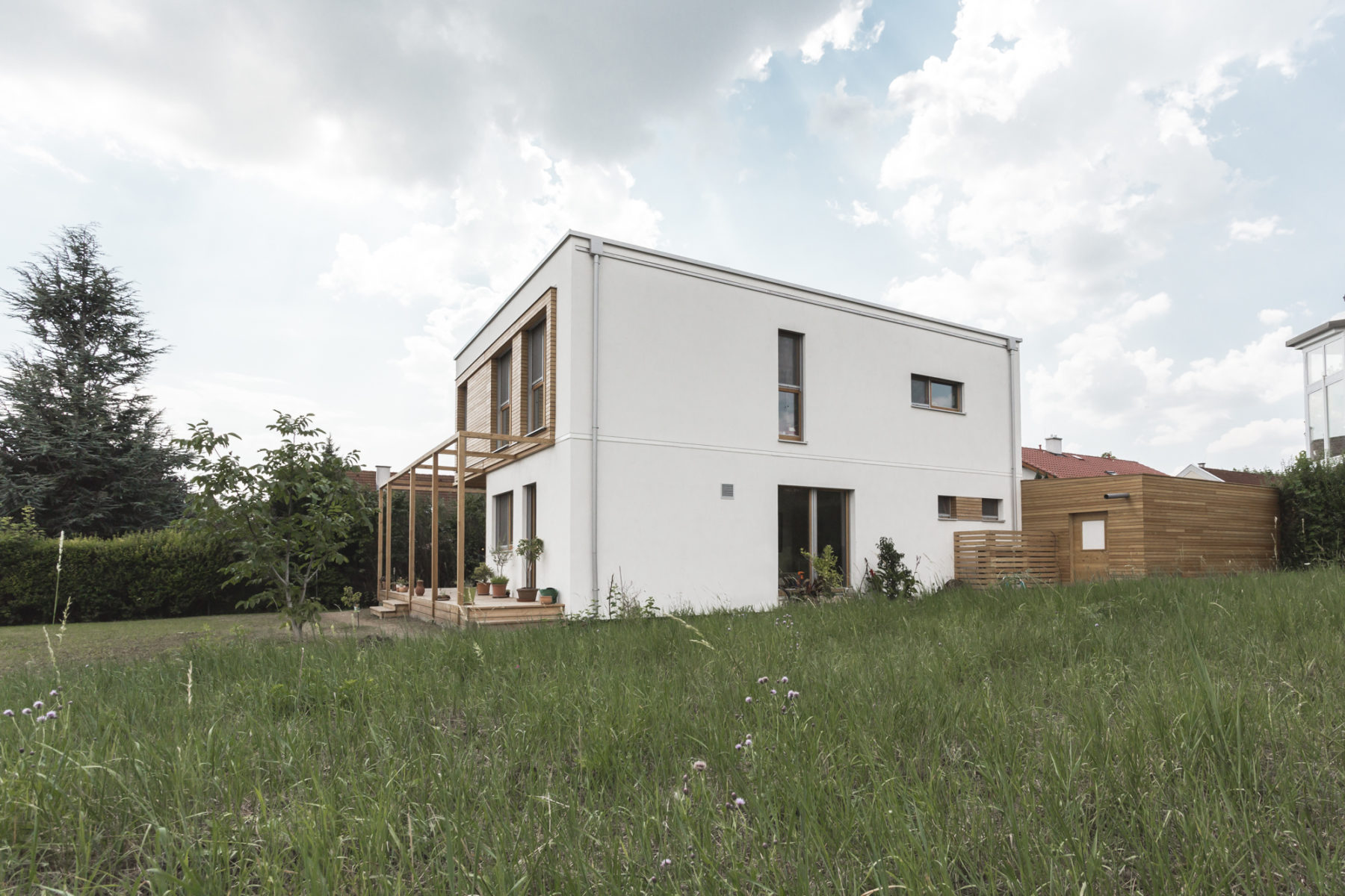 COMMOD „STOREY VILLA“ 200m² GFA