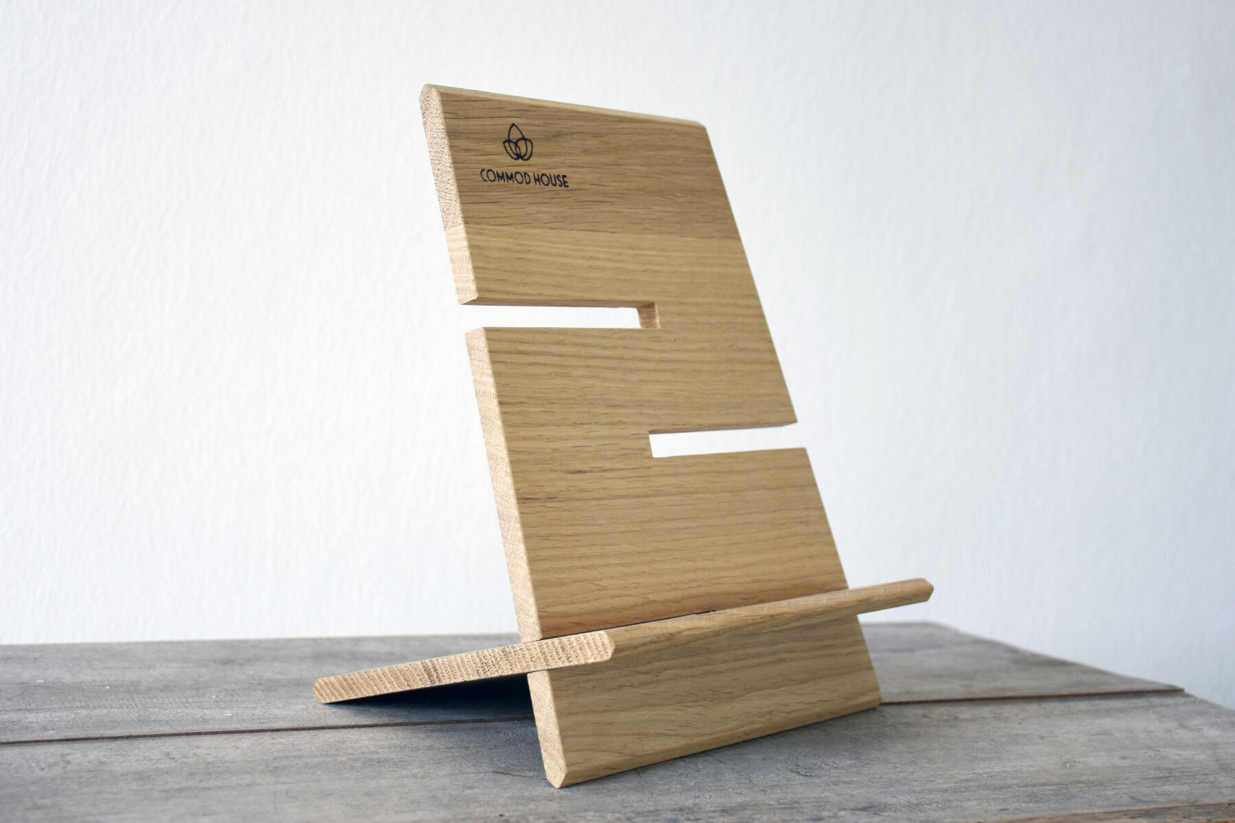 Tablet Stand by COMMOD HOUSE