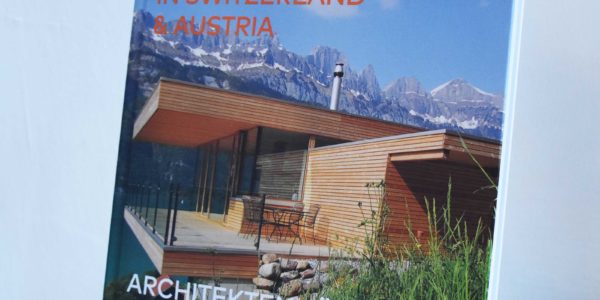 2 COMMOD Häuser in „ARCHITEKTENHÄUSER IN DER SCHWEIZ UND ÖSTERREICH“