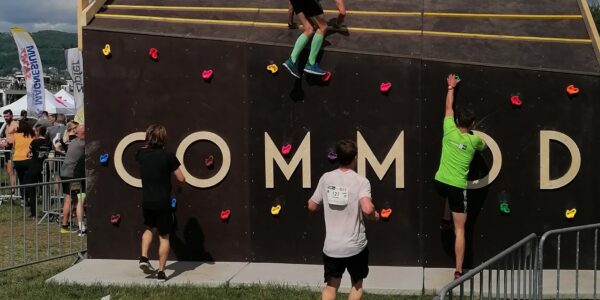 BEAT THE CITY – COMMOD HOUSE of Pain als Obstacle bei den erfolgreichen Hindernisläufen durch Österreichs Hauptstädte